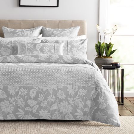 Sheridan Angelis Quilt Cover Set