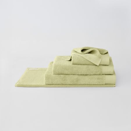Belford Towel Range in Pale Lime